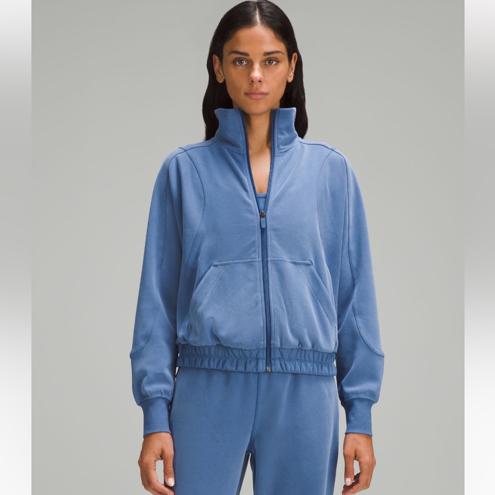Brand New Never Worn - Lululemon - Brushed Softstreme Funnel-Neck Zip-Up - 6